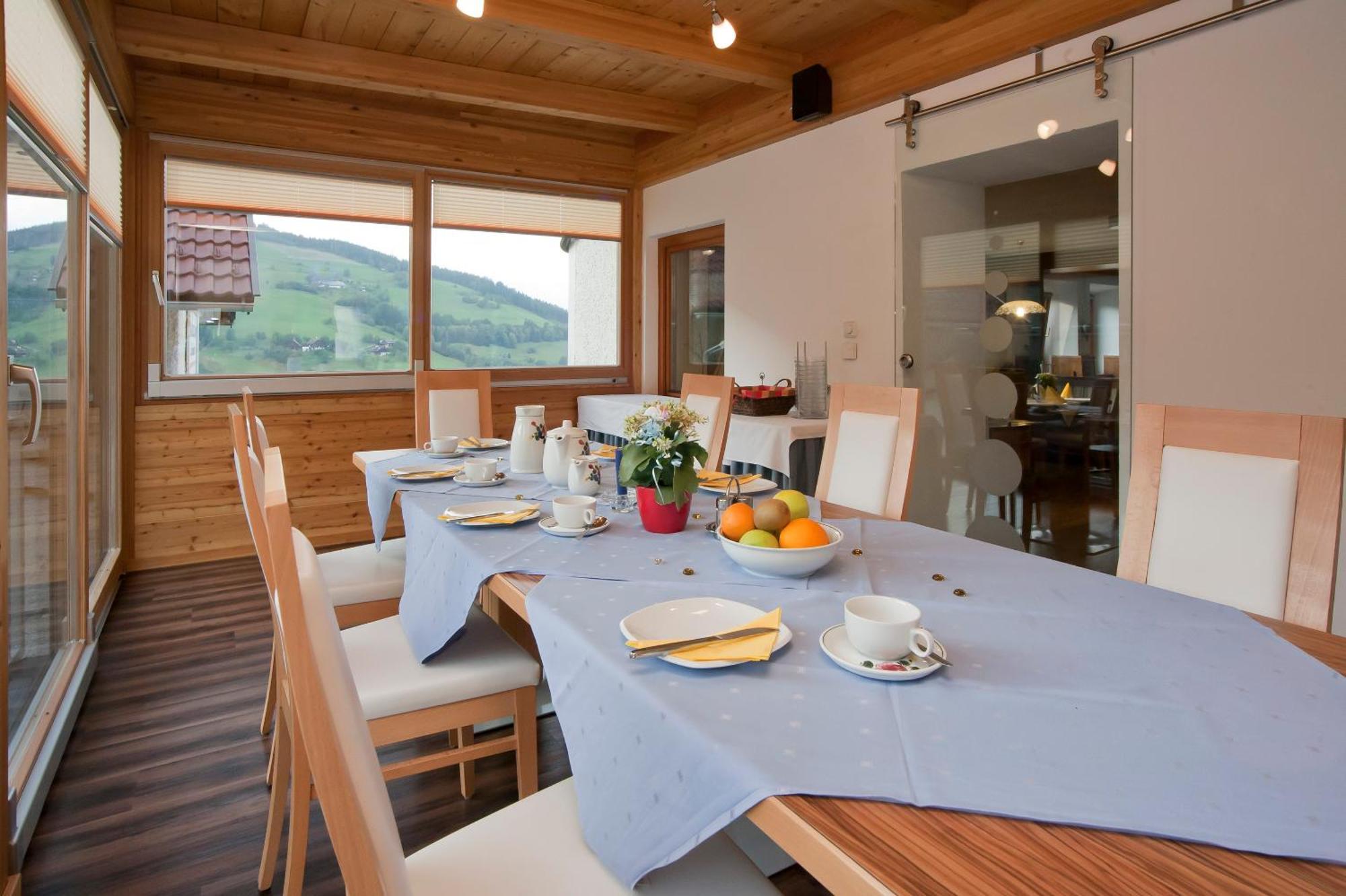 Sportbauernhof - Gasthaus Hochalmblick Krems in Kaernten Kültér fotó