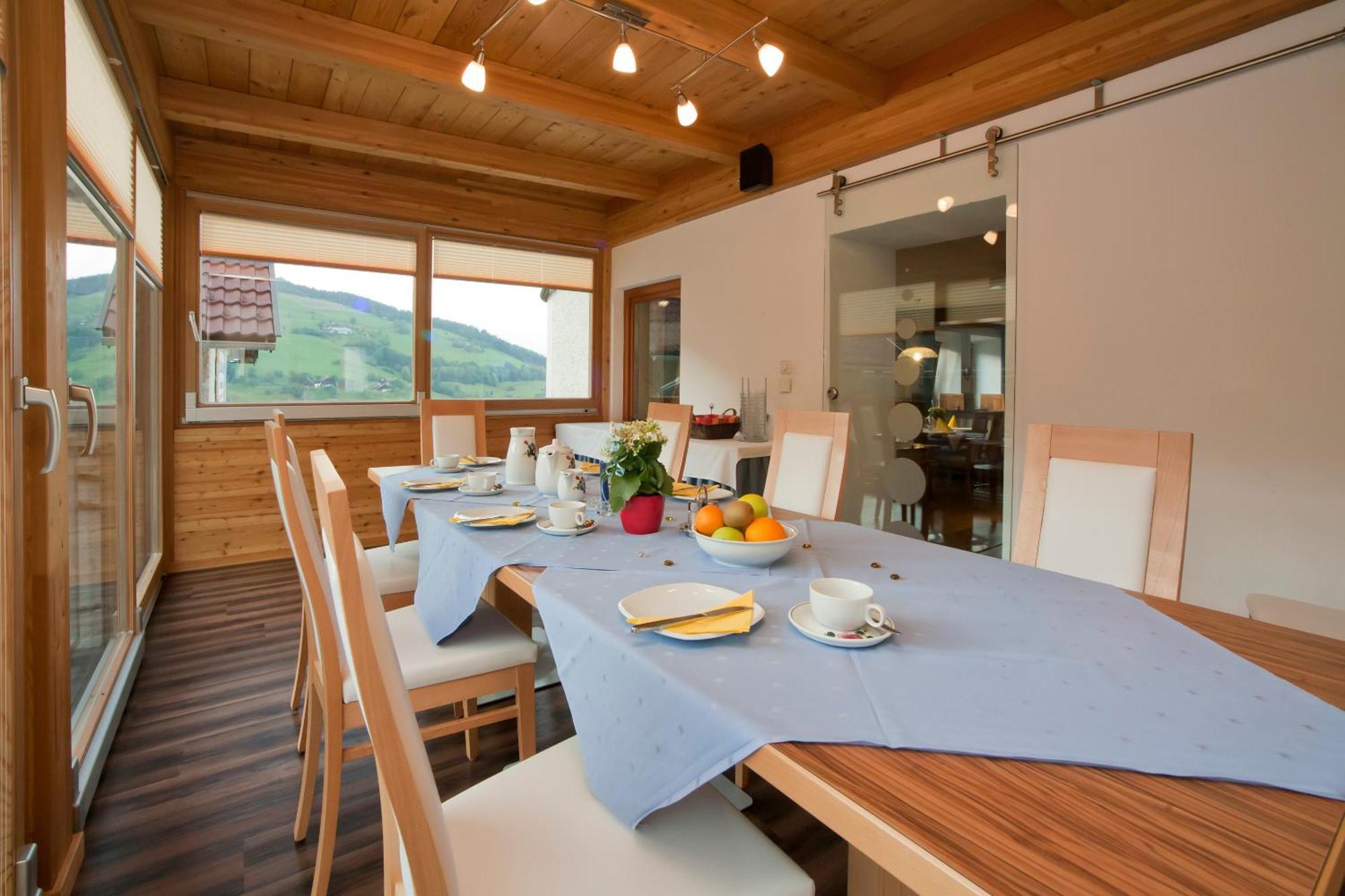 Sportbauernhof - Gasthaus Hochalmblick Krems in Kaernten Kültér fotó